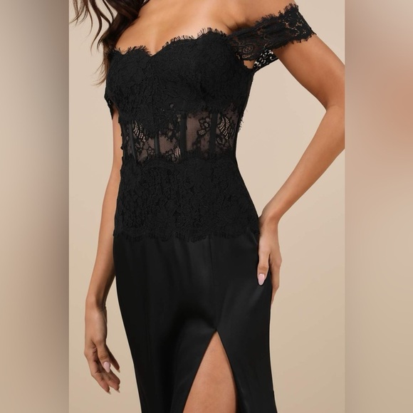 Sz M Lulus Exceptionally Exquisite Black‎ Lace Off-the-Shoulder Maxi Dress - Picture 5 of 8